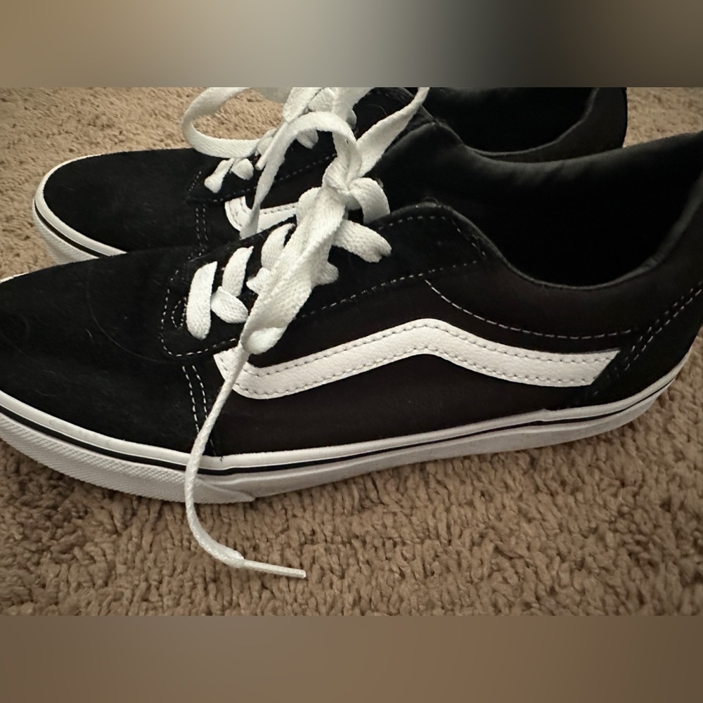 Old skool women’s vans